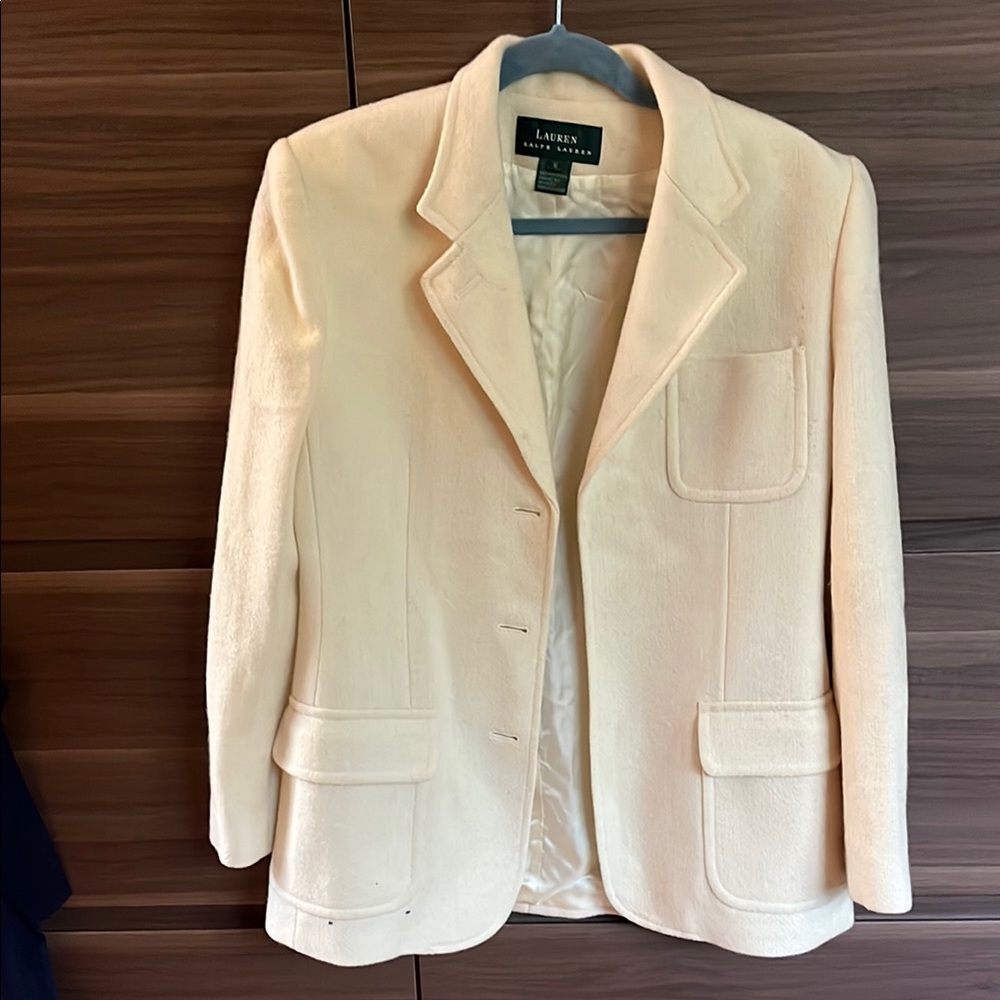 Beautiful older wool Ralph Lauren blazer Size 8. See description for details